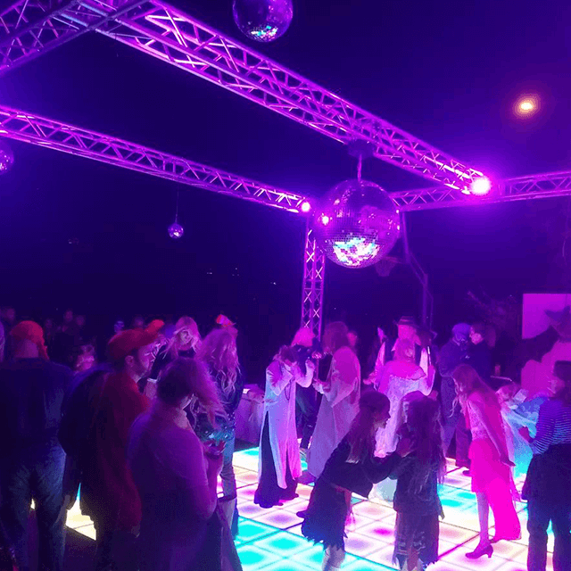 Tendas de festa de casamento ao ar livre para pista de dança colorida 2022